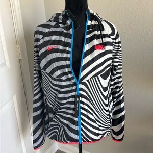 Nike Sportswear Air Max Windrunner‎ Women’s Jacket NWT Size Large